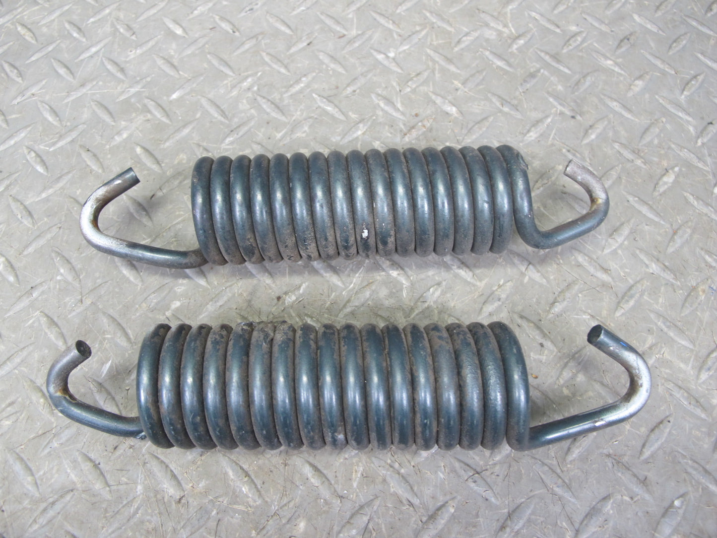 86-91 Mercedes W126 Set of 2 Front Left & Right Hood Hinge Dark Green OEM