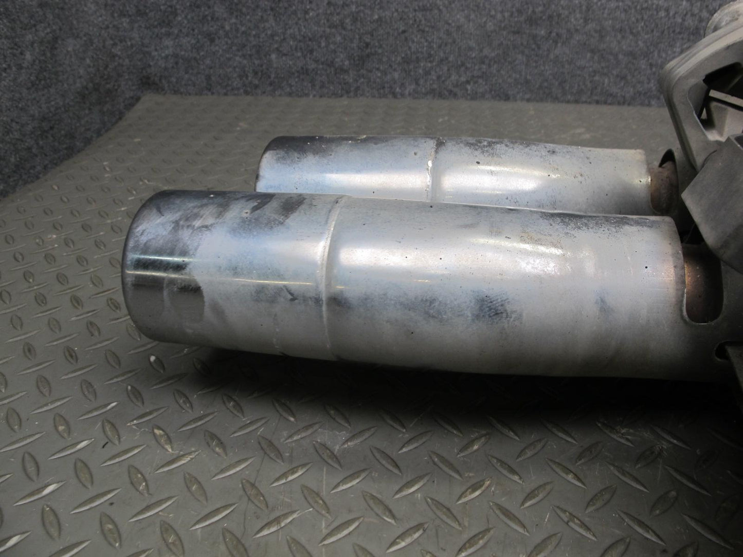 2006-2010 BMW E63 E64 M6 Rear Left Exhaust Muffler w Tips