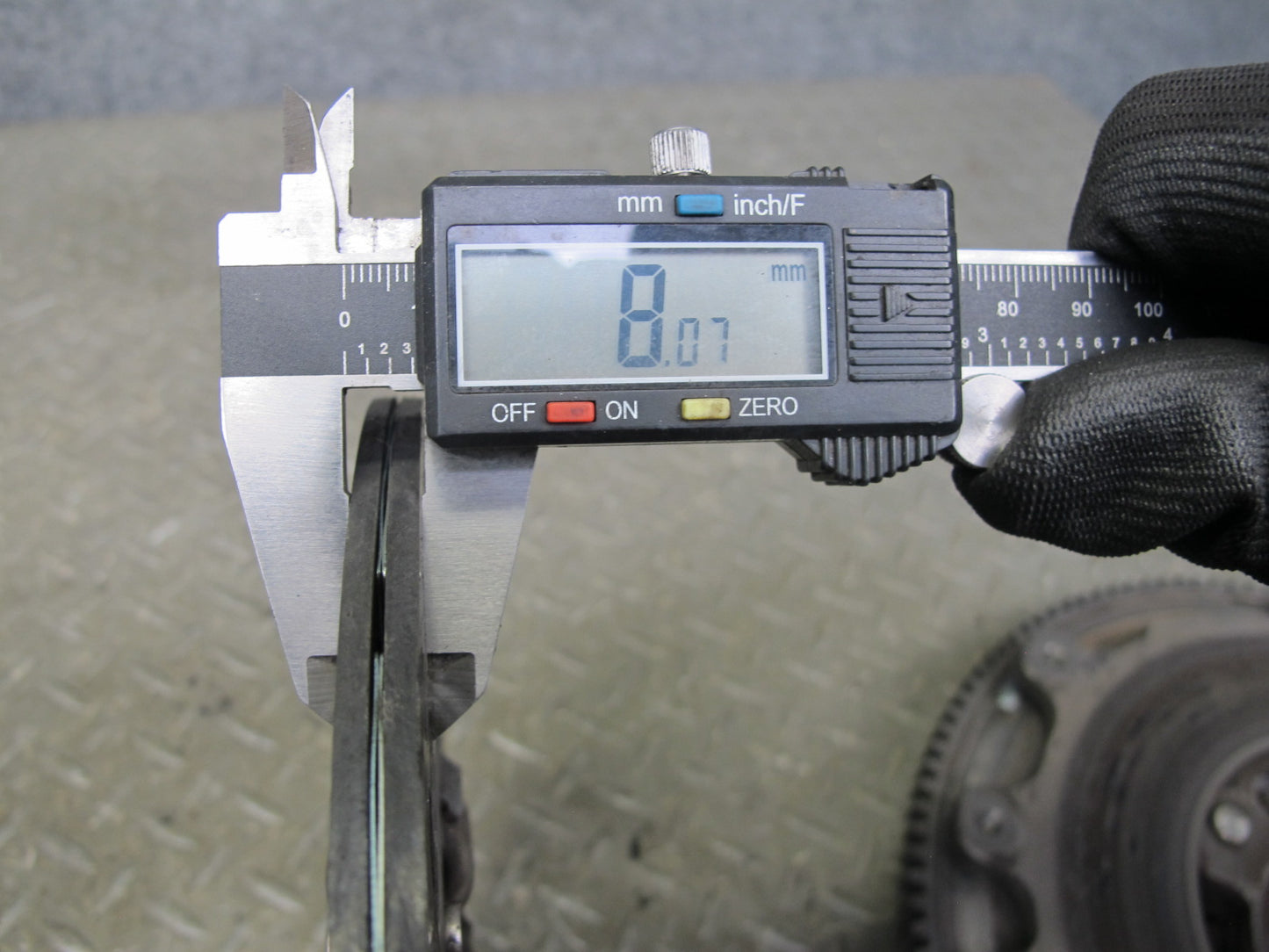 05-06 Nissan 350Z Z33 FS6R31A M/T Clutch Flywheel Pressure Plate Set 46K OEM