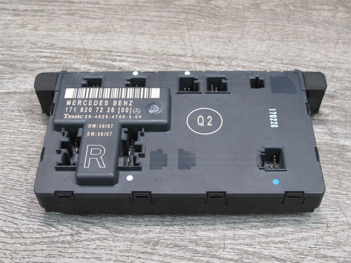 05-11 Mercedes R171 Slk-class Right Door Control Module 1718207226 OEM
