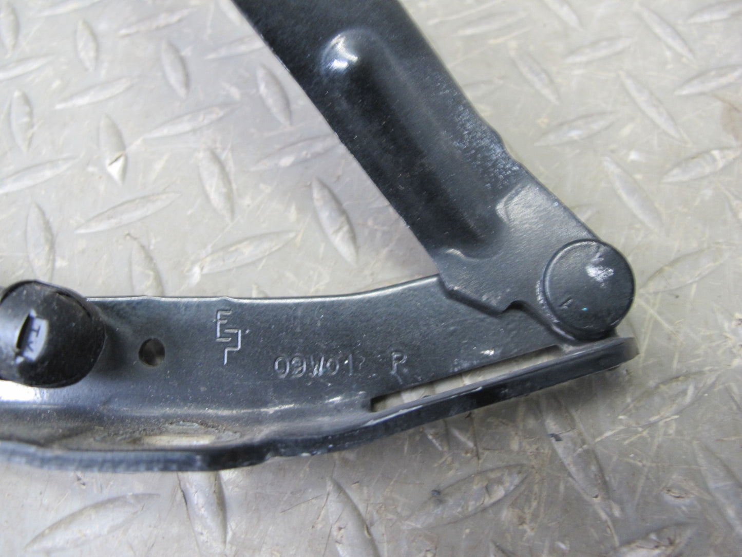 1997-2004 Porsche Boxster 986 Hood Front Left & Right Hinge Support Set of 2