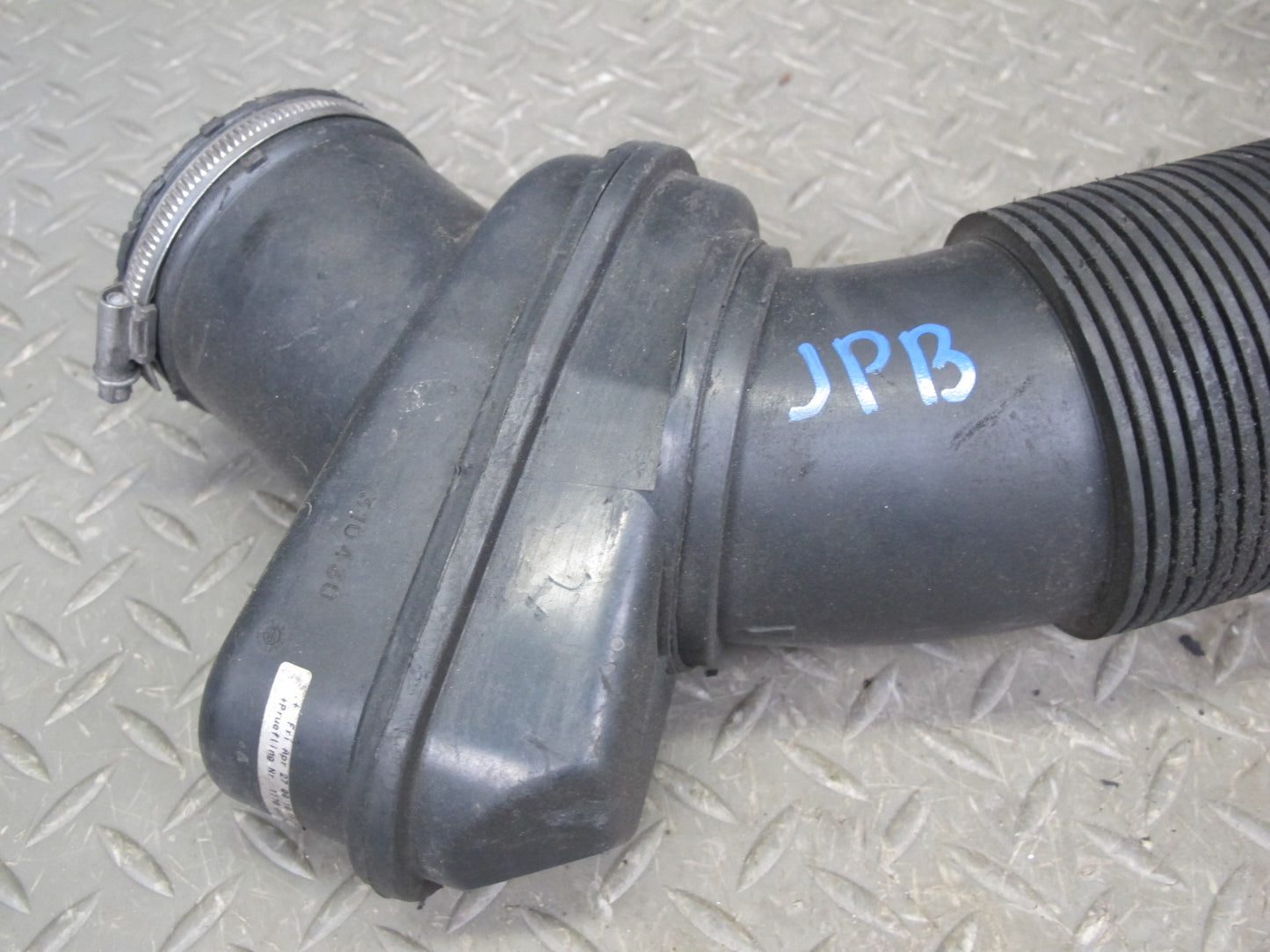 2000-2004 Porsche Boxster 986 M/T Engine Air Intake Hose Tube Pipe 99611002704