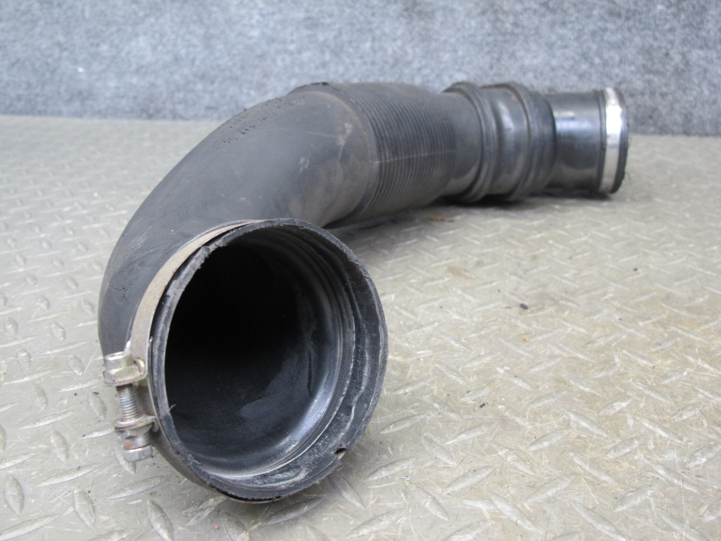 2000-2004 Porsche Boxster 986 M/T Engine Air Intake Hose Tube Pipe 99611002704