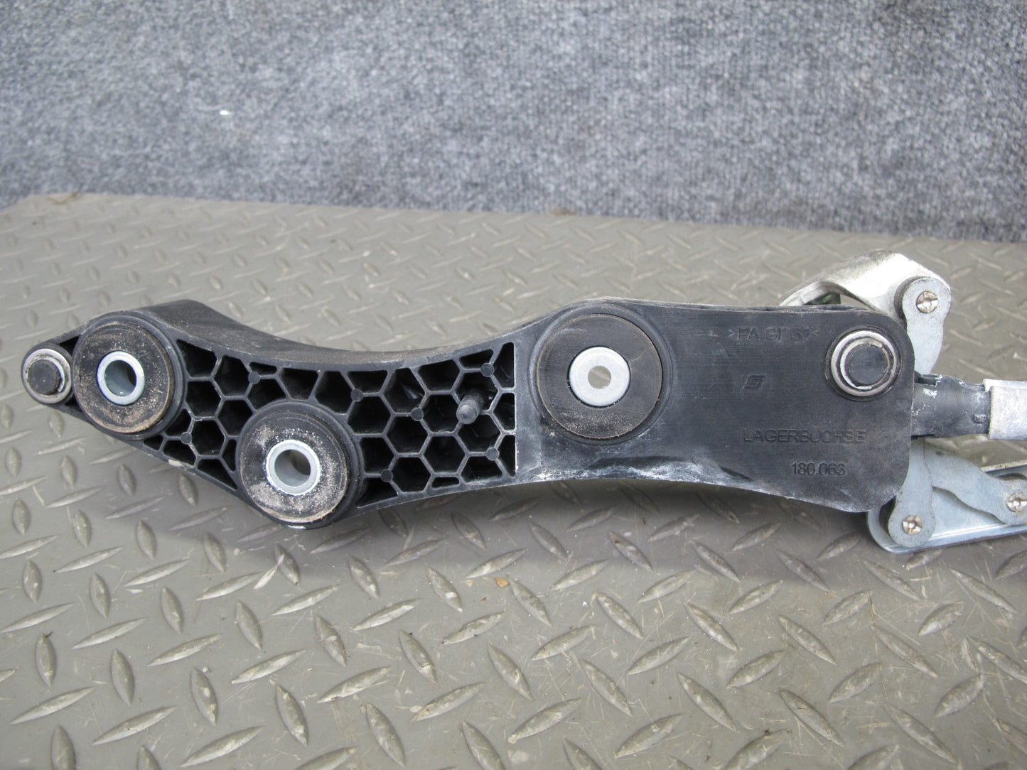 2006-2010 BMW E63 E64 Windshield Wiper Transmission Linkage w Motor
