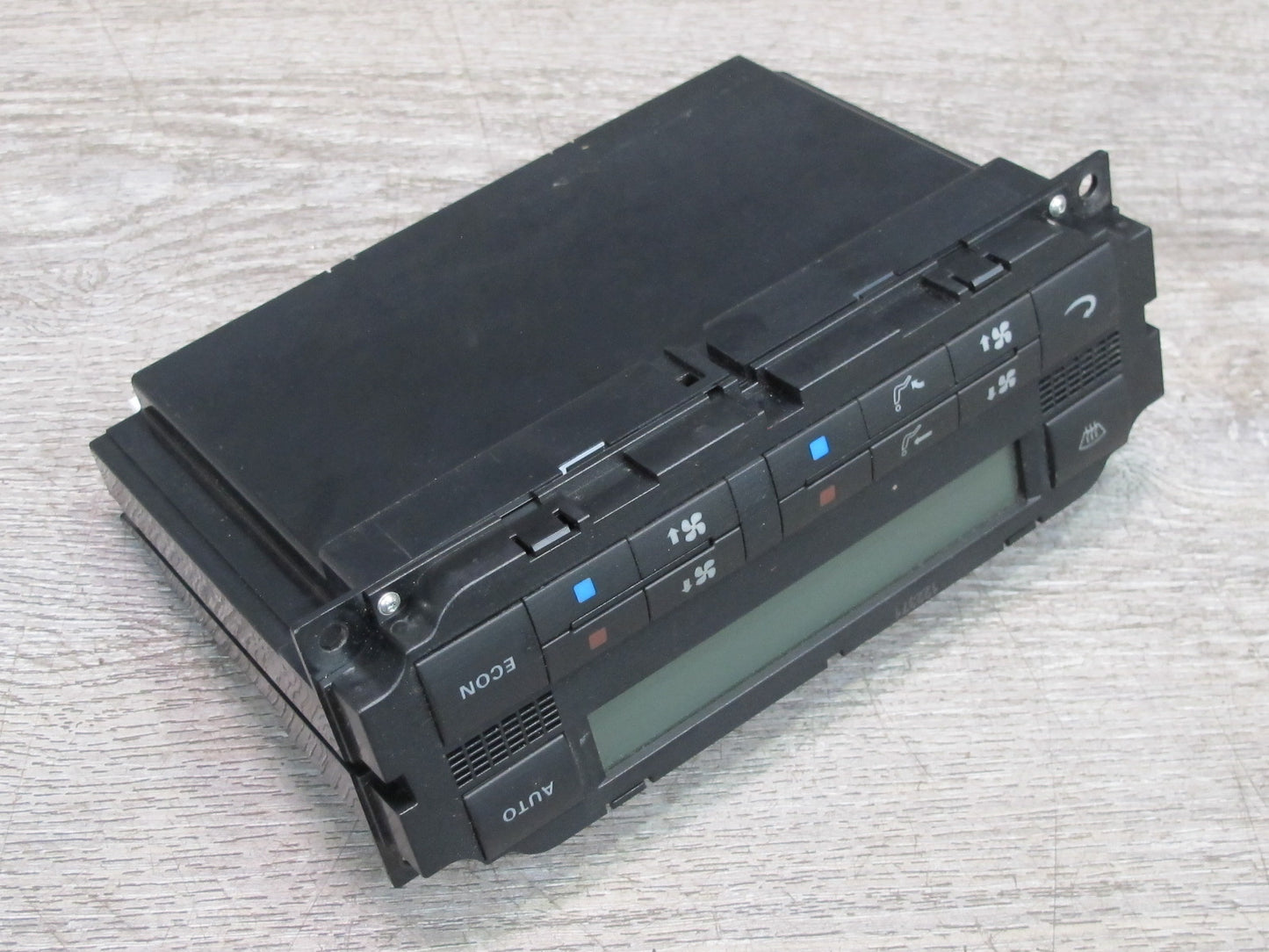 99-03 VW Eurovan T4 A/C Heater Climate Control Switch Panel 7D0907040 OEM
