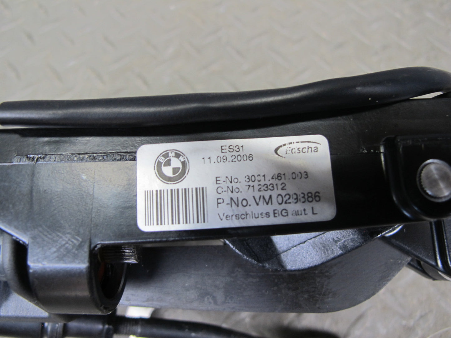 2006-2010 BMW E64 Convertible TOP Left & Right Lock Latch Actuator Set of 2
