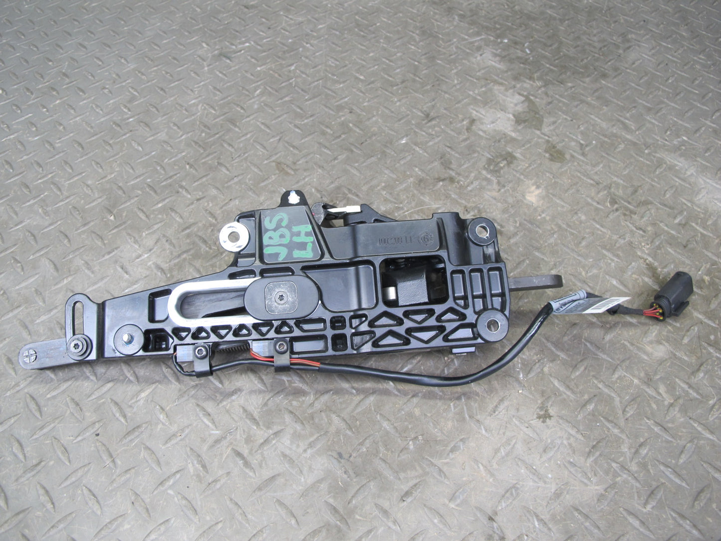 2006-2010 BMW E64 Convertible TOP Left & Right Lock Latch Actuator Set of 2