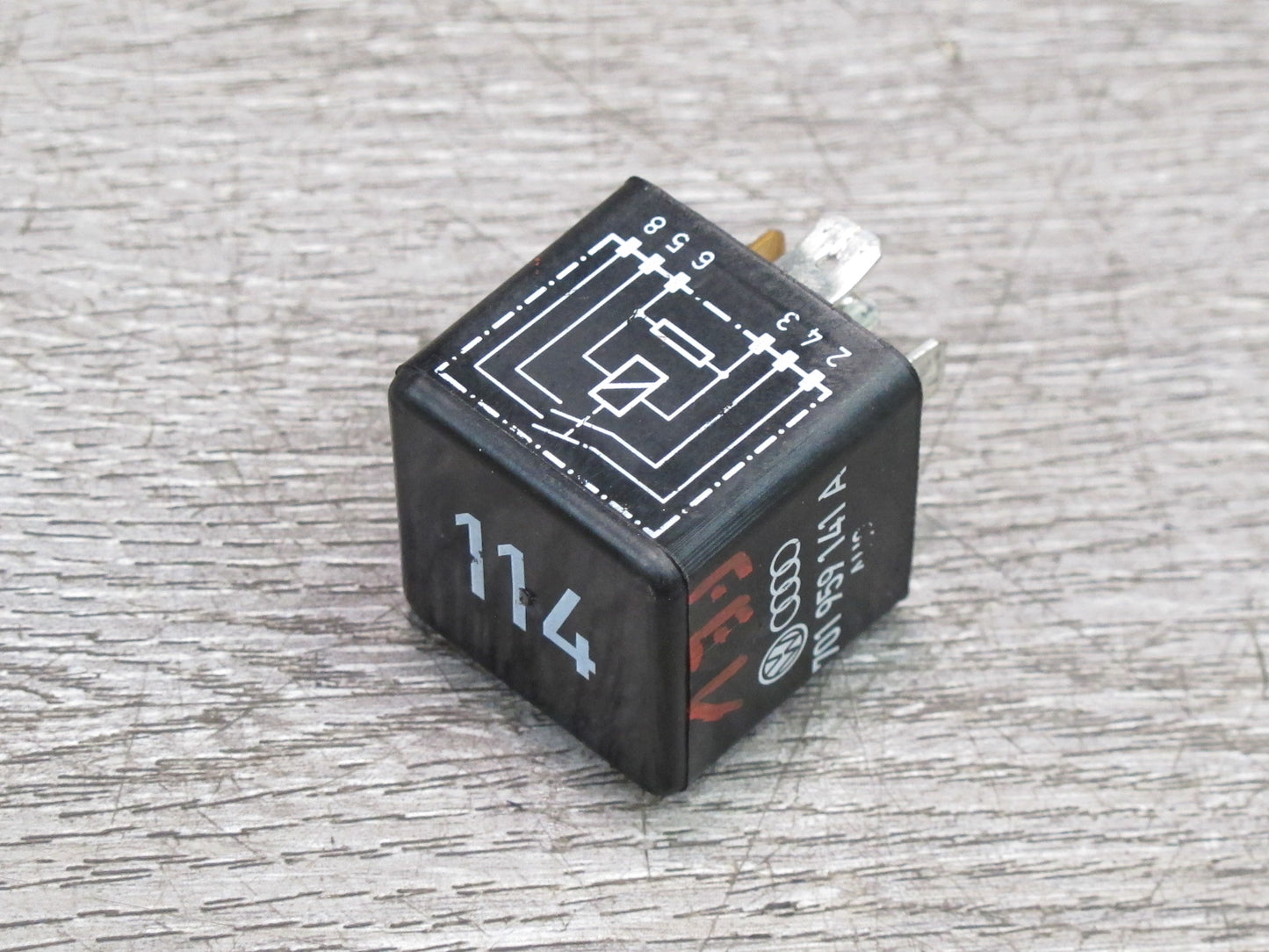 99-03 VW Eurovan T4 A/C Air Condition 114 Relay Module 701959141A OEM