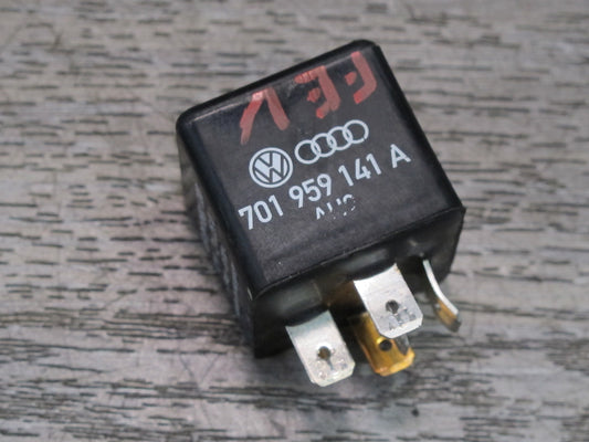 99-03 VW Eurovan T4 A/C Air Condition 114 Relay Module 701959141A OEM