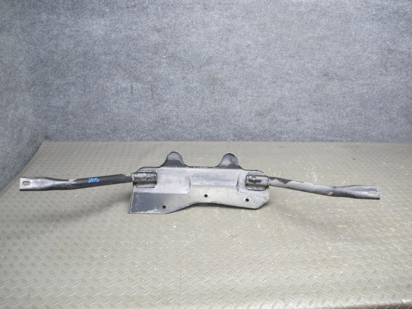 2007-2010 BMW E64 M6 Convertible Front Reinforcement Strut Bar Support Set