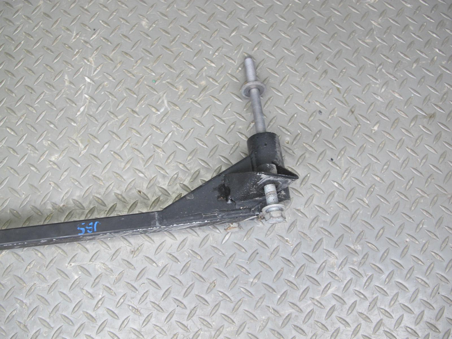 2007-2010 BMW E64 M6 Convertible Front Reinforcement Strut Bar Support Set