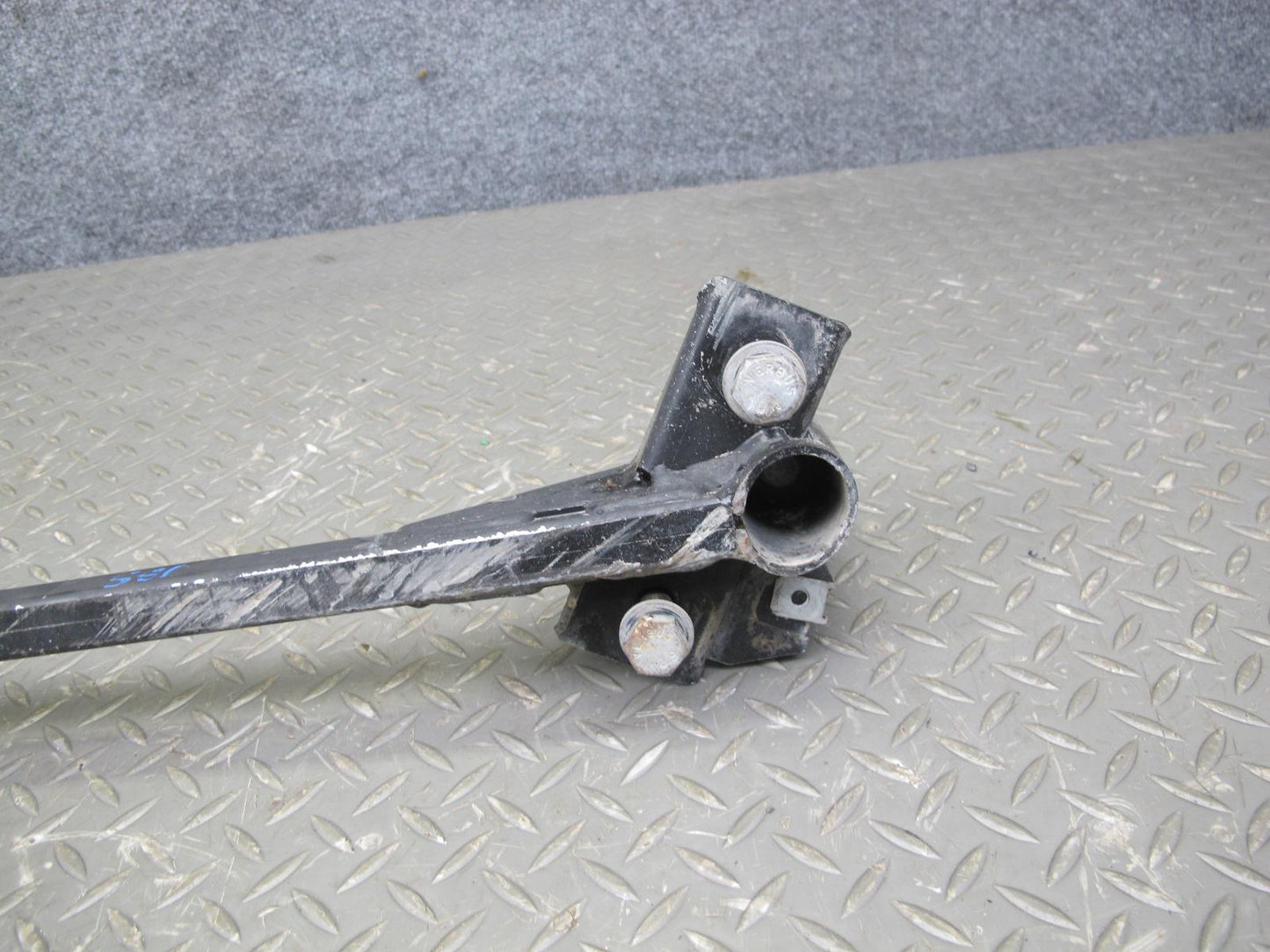 2007-2010 BMW E64 M6 Convertible Front Reinforcement Strut Bar Support Set