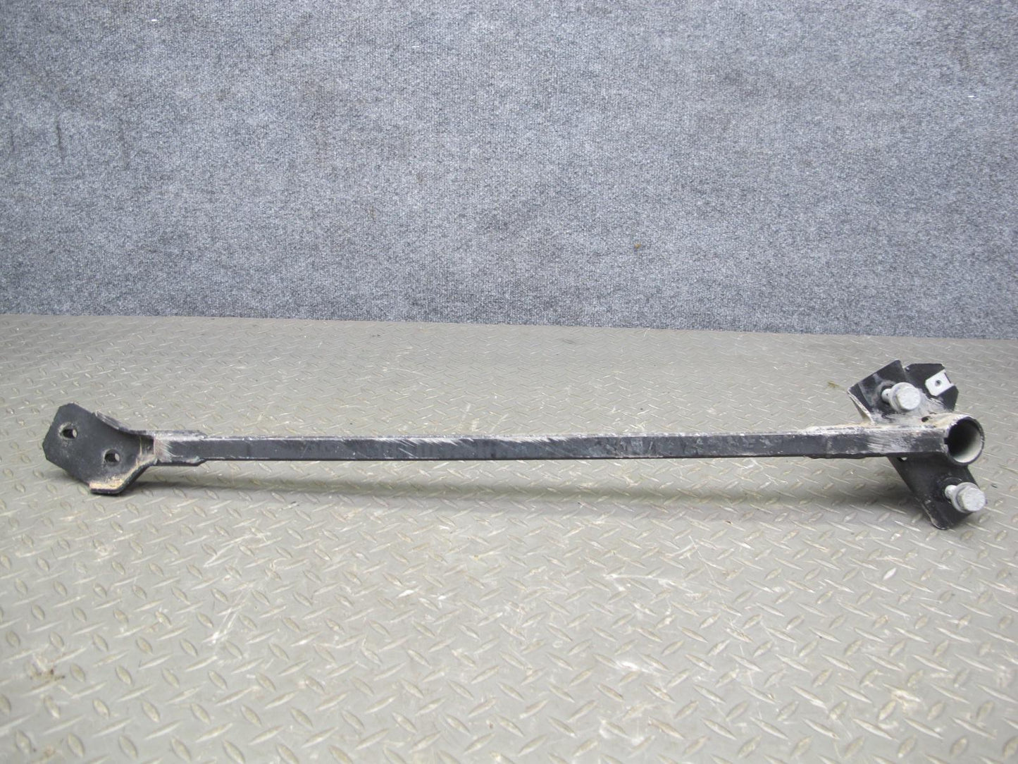 2007-2010 BMW E64 M6 Convertible Front Reinforcement Strut Bar Support Set