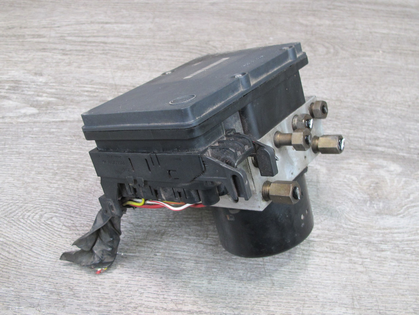 02-05 Ford Thunderbird Anti Lock Brake ABS Pump Module 3W4T-2C219-BF OEM