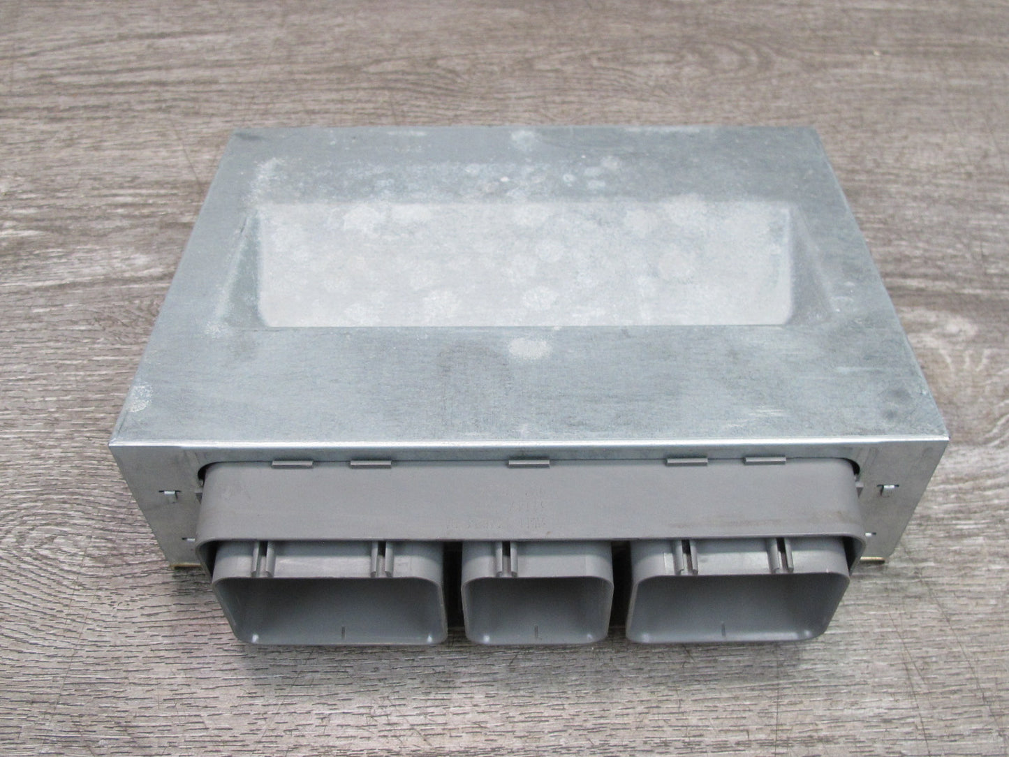 2004 Ford Thunderbird 3.9L AJ35 Engine ECU Control Module 4W6A-12A650-UB OEM