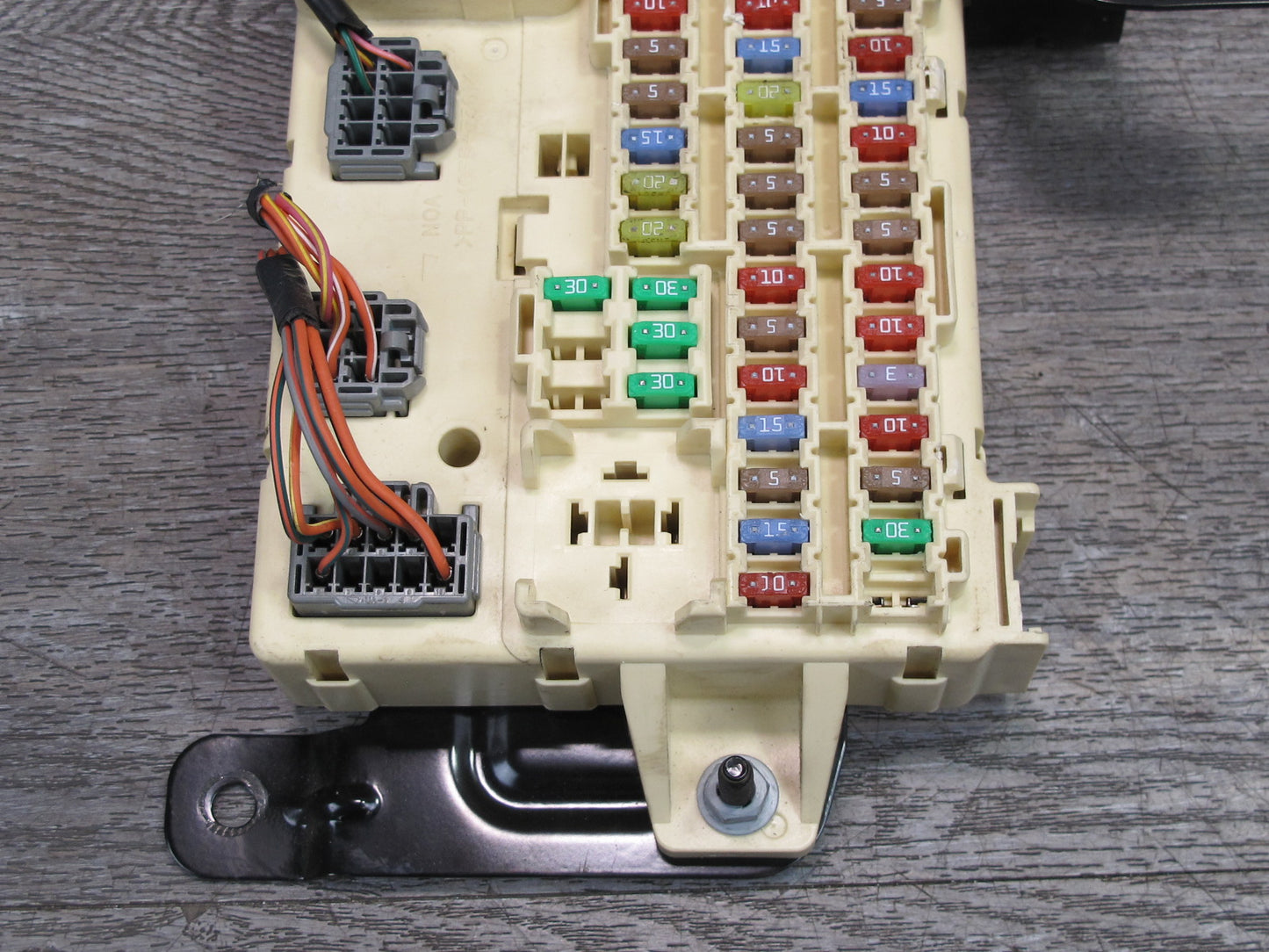 02-05 Ford Thunderbird Cabin Junction Fuse Relay Box 3W6T-14A067-AA OEM