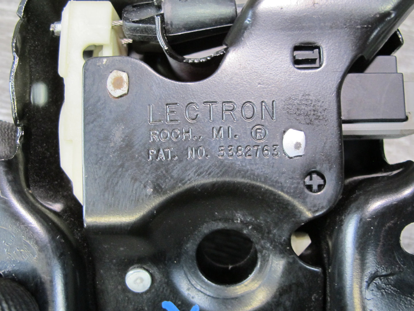 02-05 Ford Thunderbird Rear Trunk Lid Lock Latch Actuator w Cable OEM