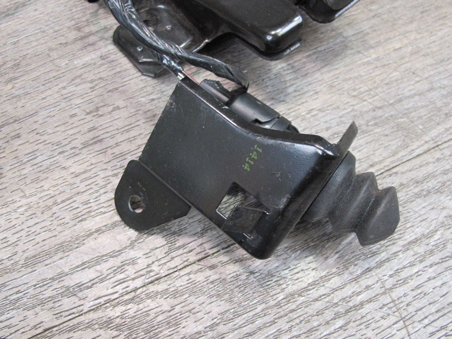 02-05 Ford Thunderbird Rear Trunk Lid Lock Latch Actuator w Cable OEM