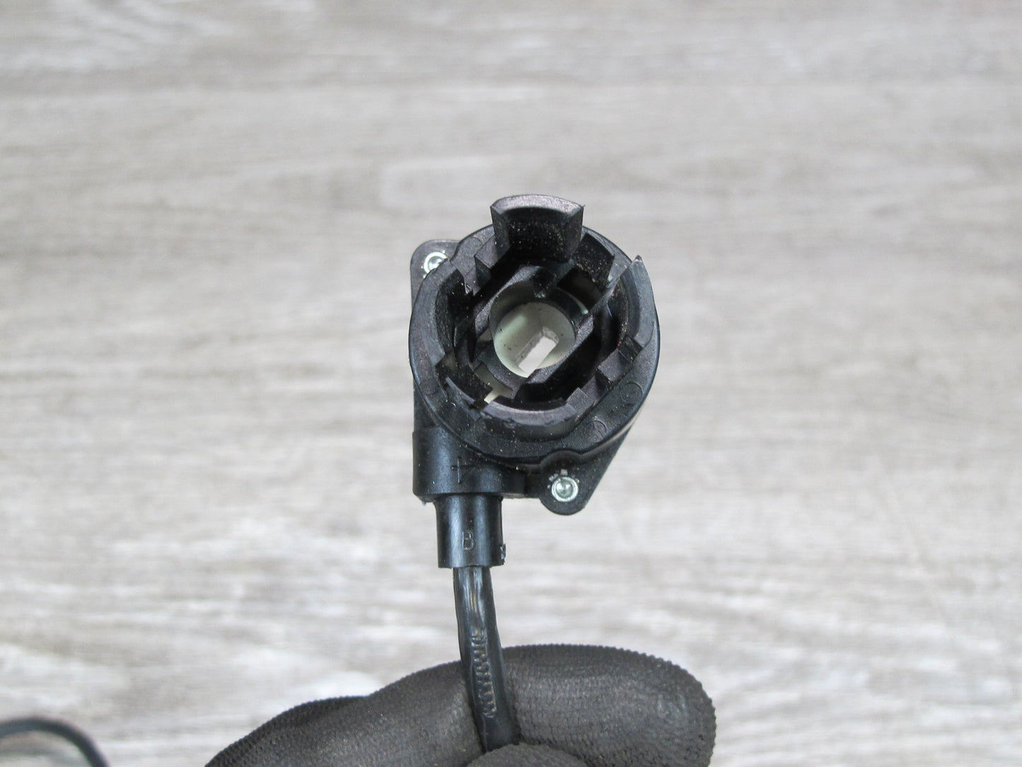 02-05 Ford Thunderbird Rear Trunk Lid Lock Latch Actuator w Cable OEM