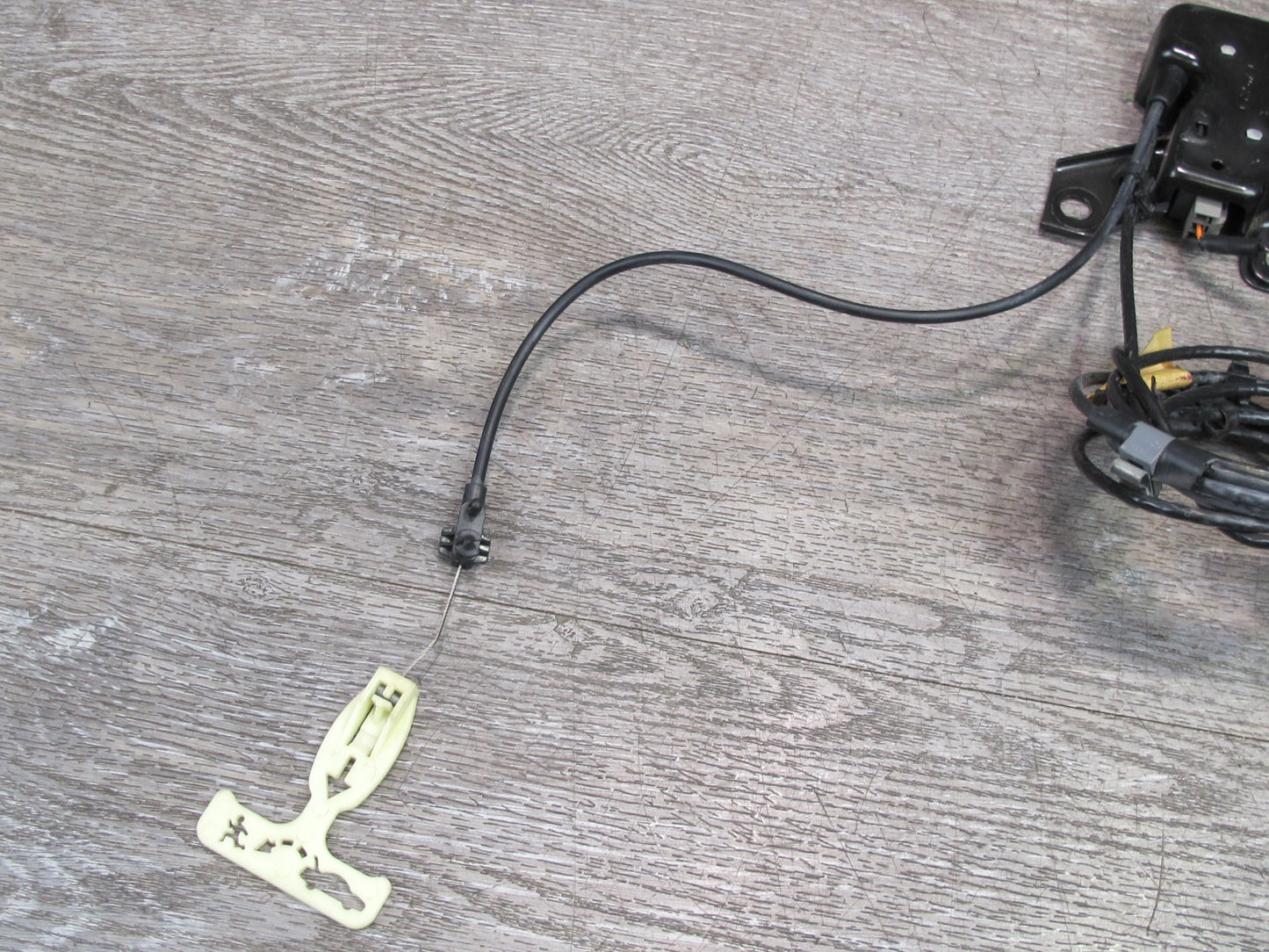 02-05 Ford Thunderbird Rear Trunk Lid Lock Latch Actuator w Cable OEM
