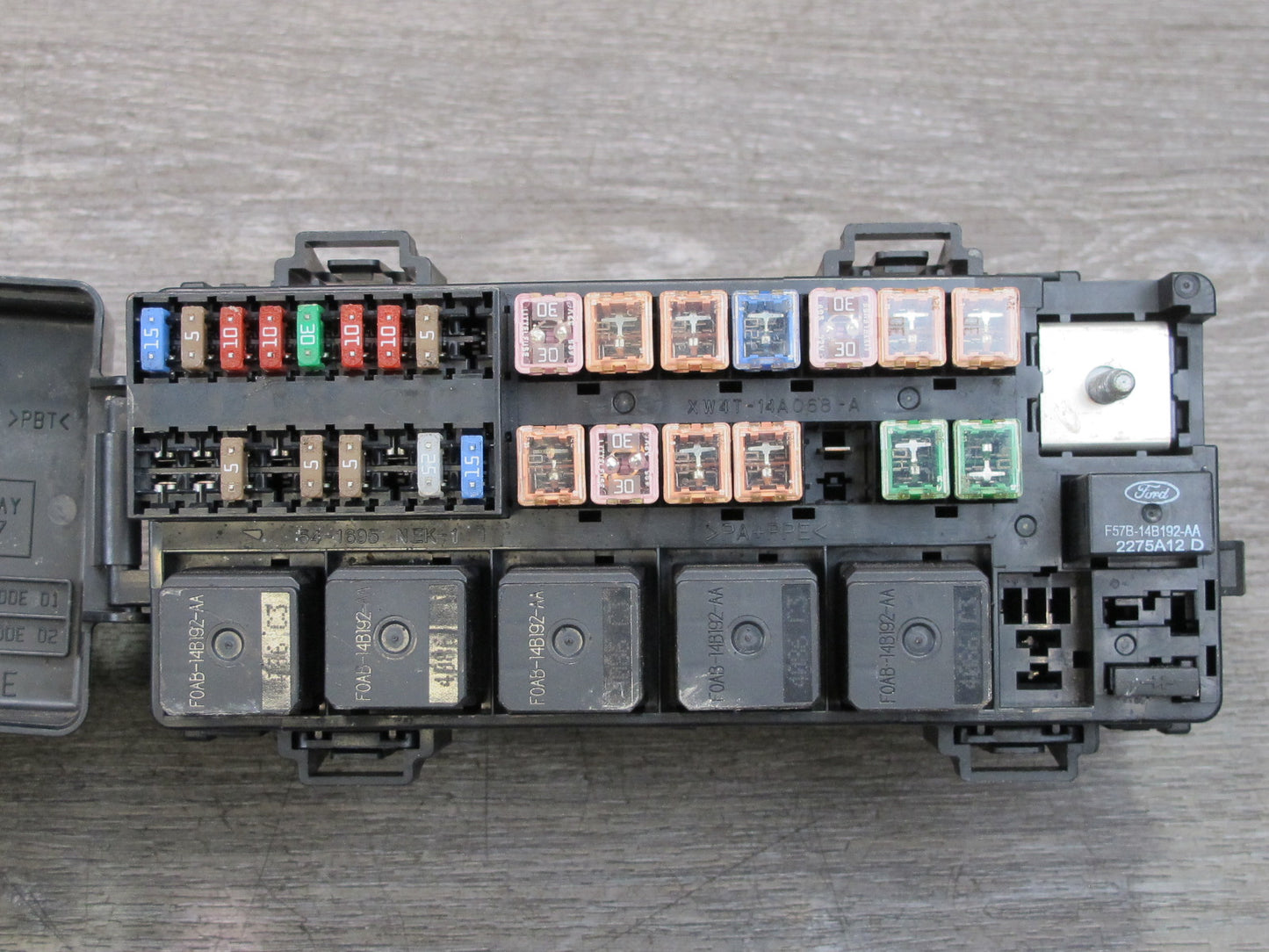 02-05 Ford Thunderbird Power Distribution Fuse Relay Box XW4T-14A003-A OEM