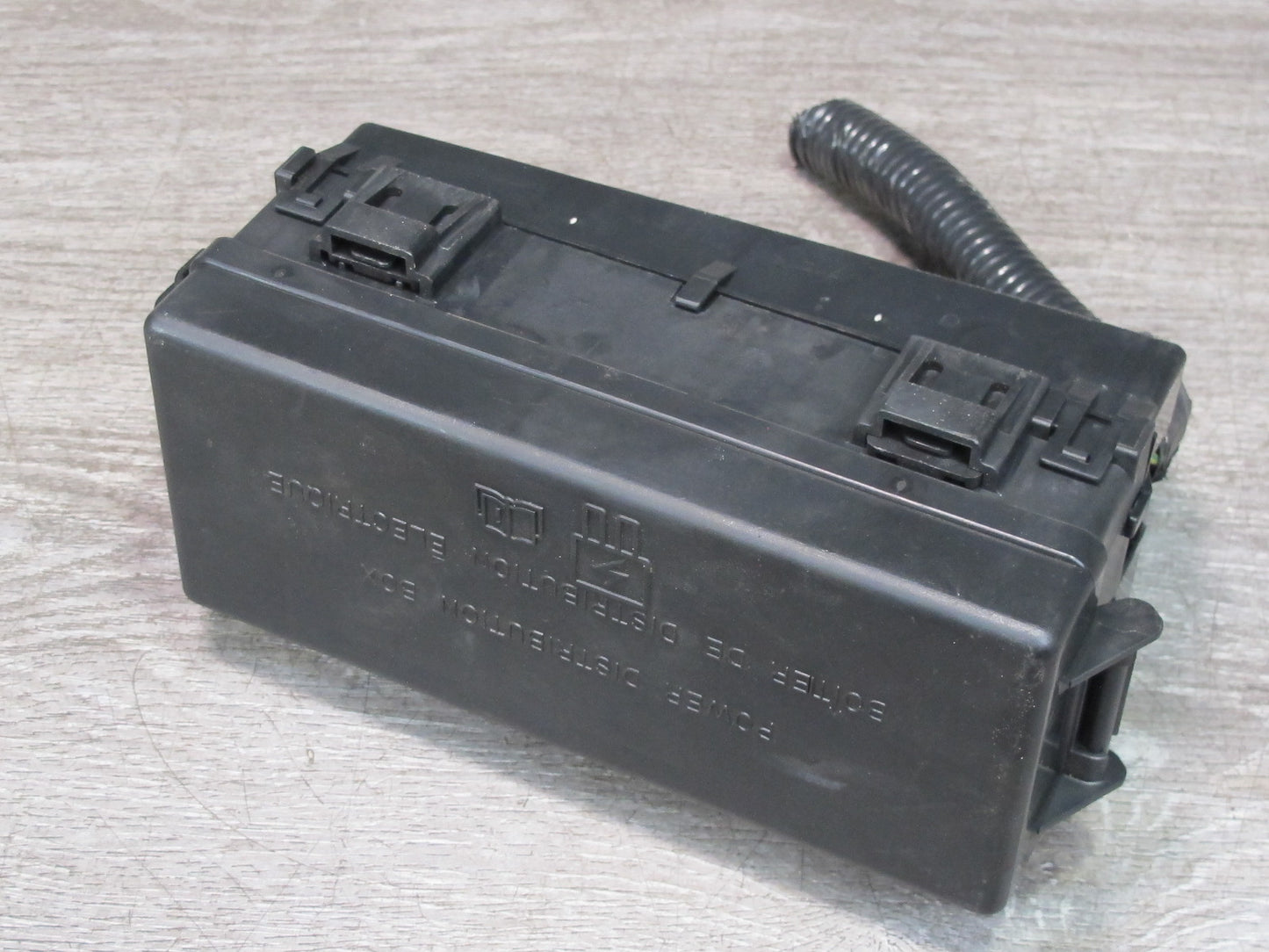 02-05 Ford Thunderbird Power Distribution Fuse Relay Box XW4T-14A003-A OEM