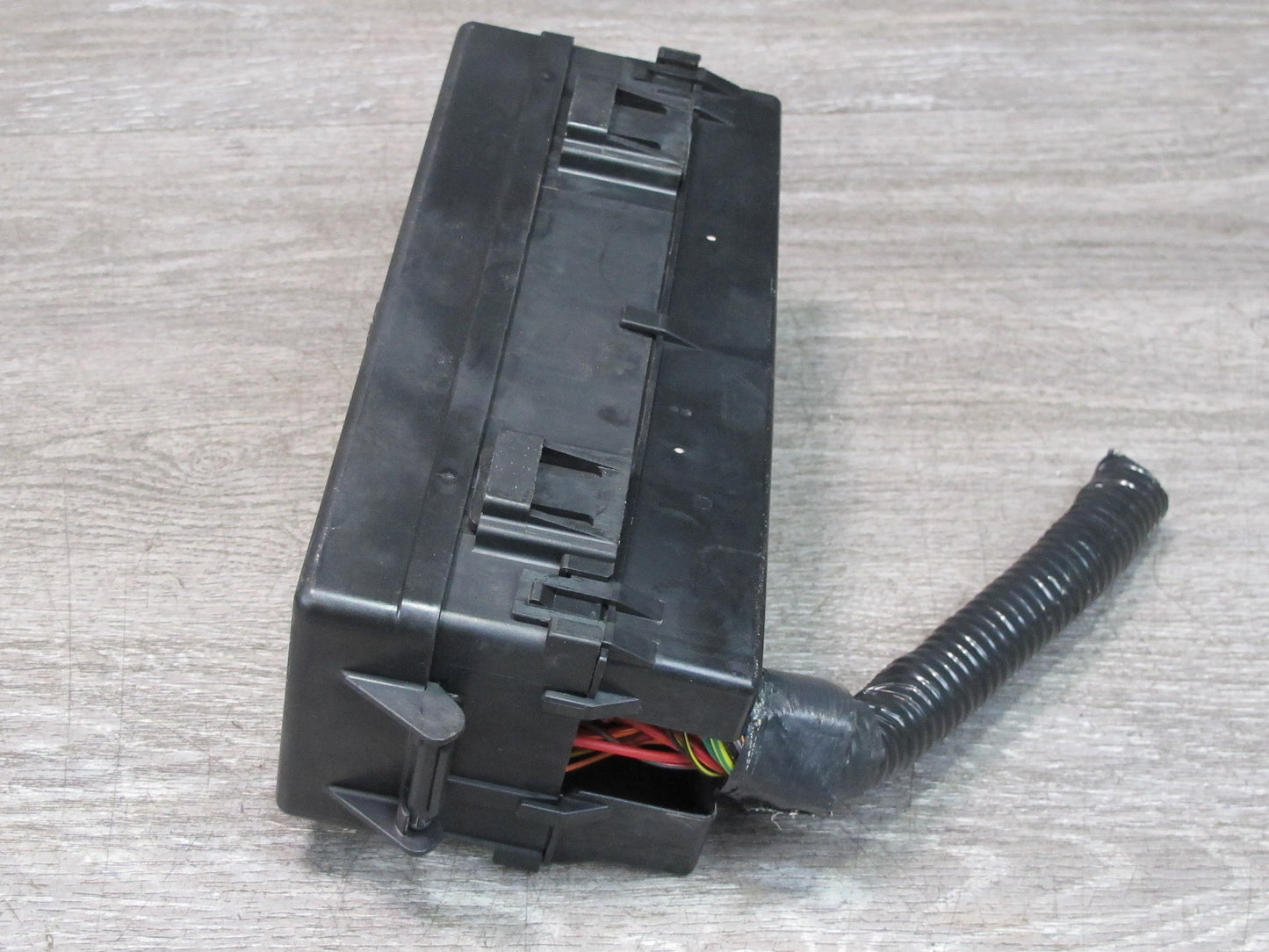 02-05 Ford Thunderbird Power Distribution Fuse Relay Box XW4T-14A003-A OEM