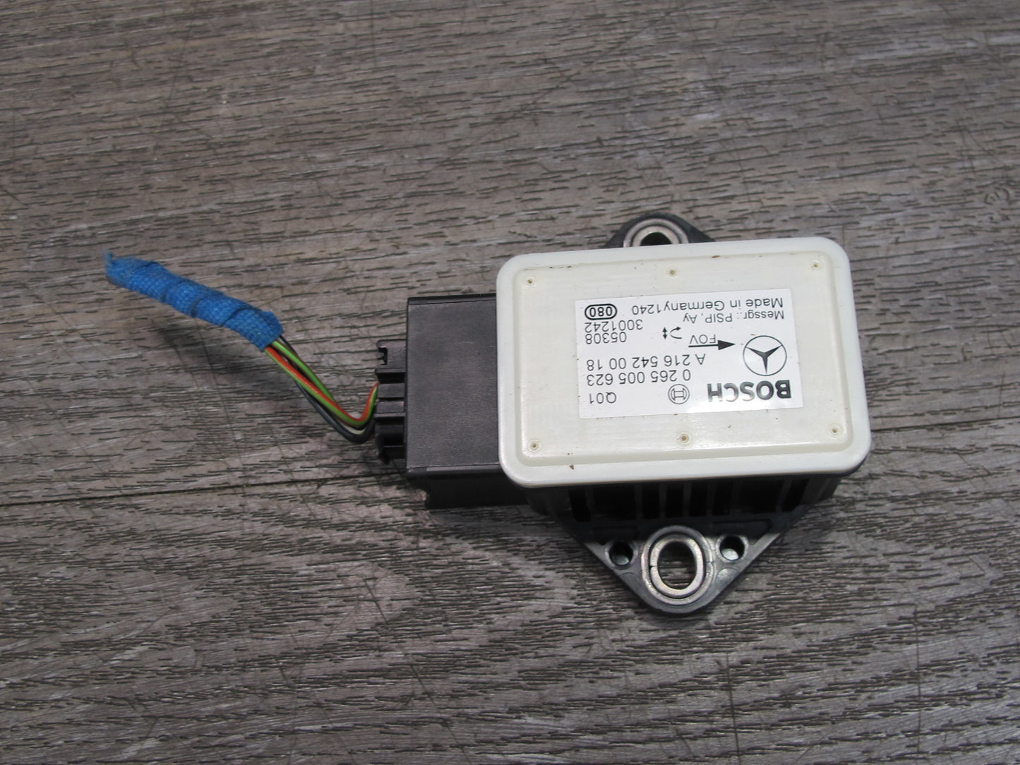 03-08 Mercedes R230 YAW Turn Rate Acceleration Stability Sensor 2165420018 OEM