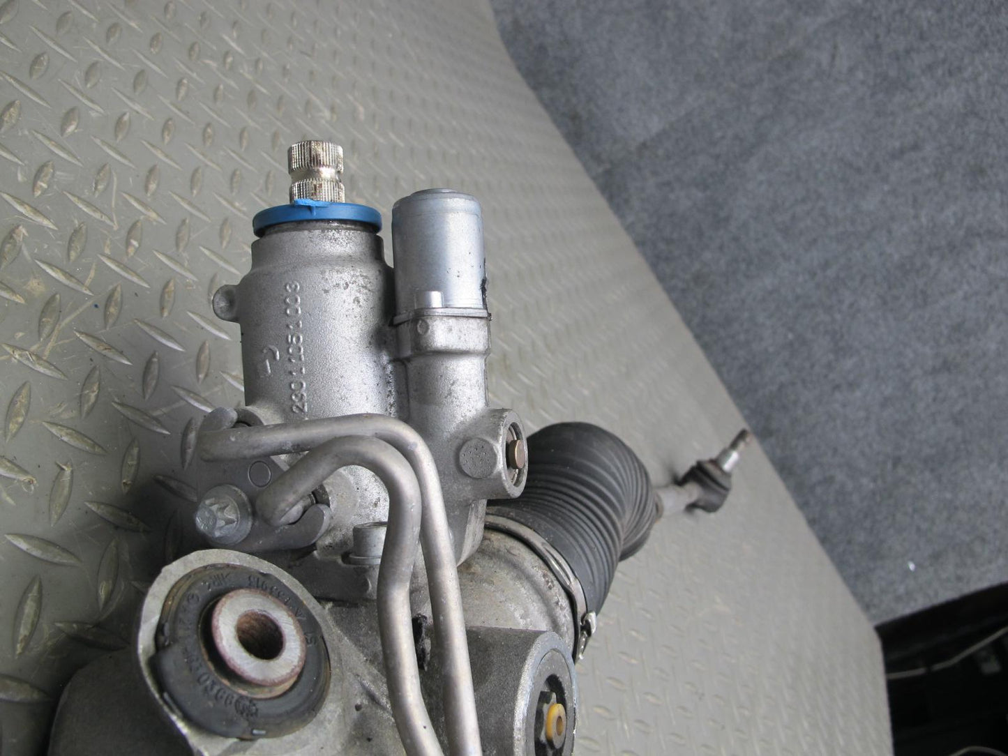 07-12 Mercedes R230 Sl-class Power Steering Rack AND Pinion 23011011003 OEM