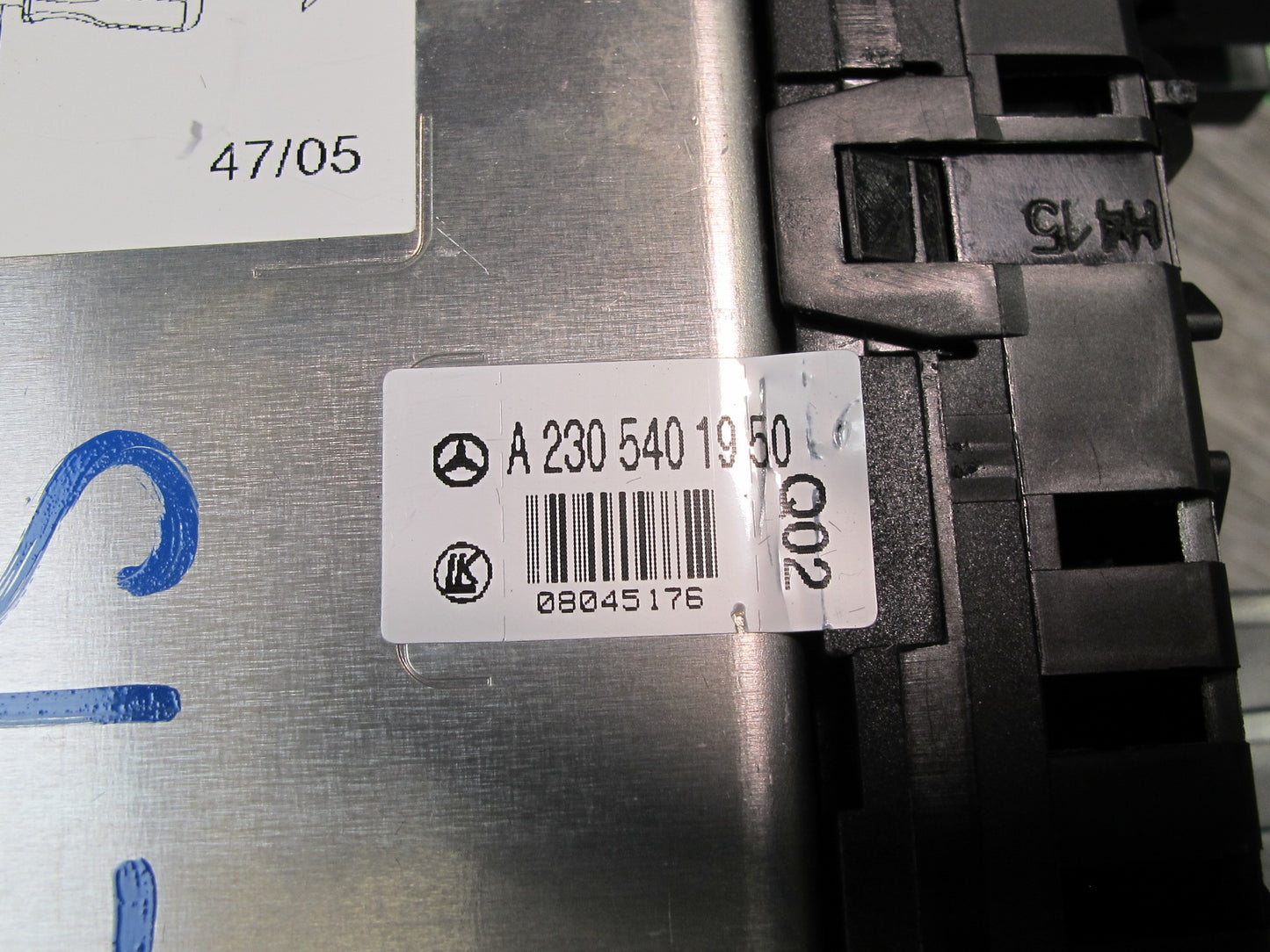 03-08 Mercedes R230 Rear SAM Fuse Relay Box Module 2305453032 OEM