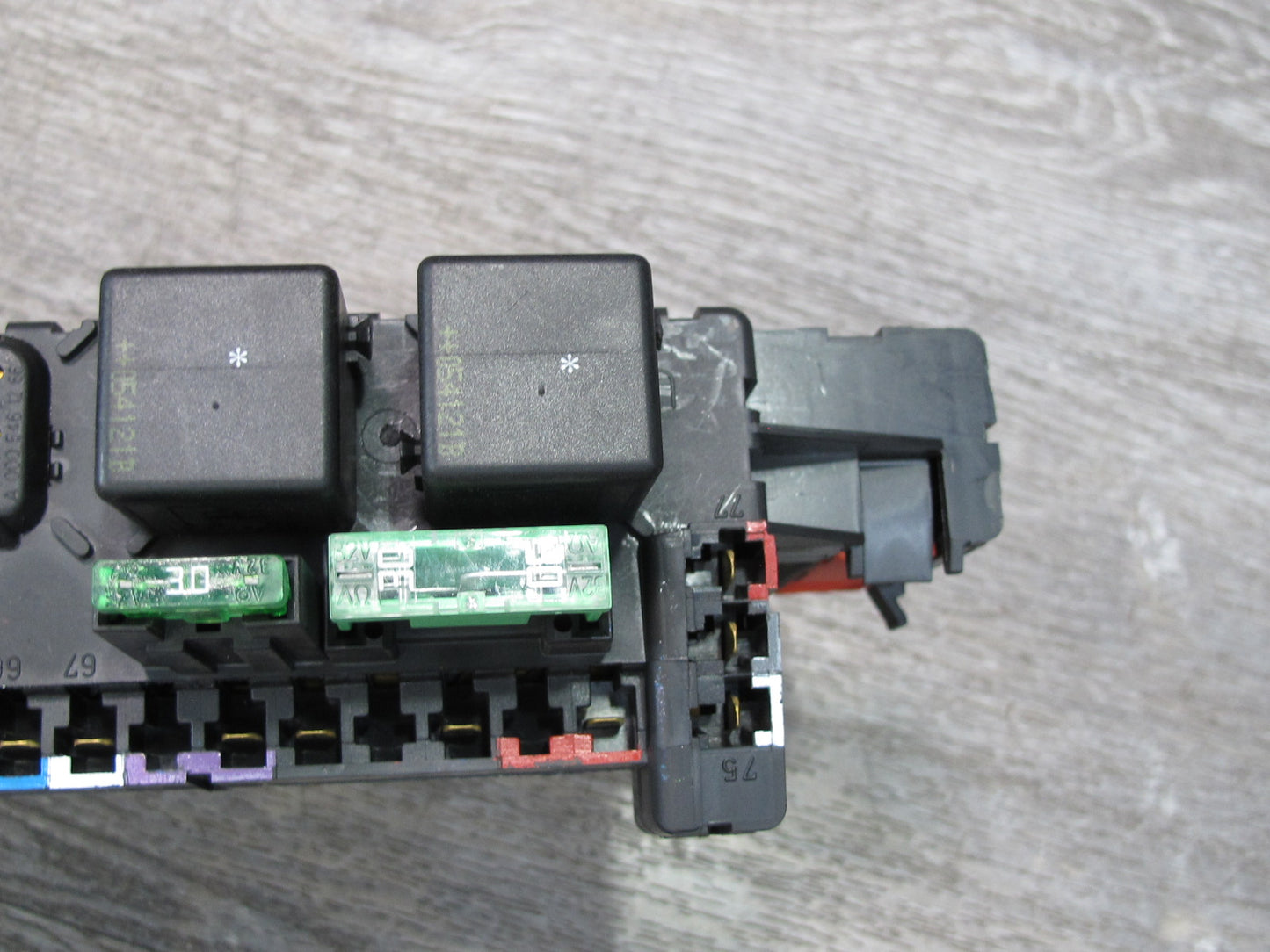 03-08 Mercedes R230 Rear SAM Fuse Relay Box Module 2305453032 OEM