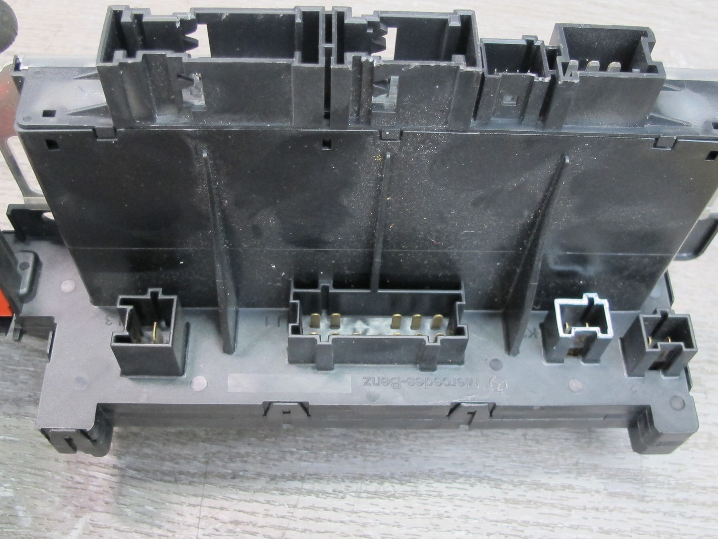 03-08 Mercedes R230 Rear SAM Fuse Relay Box Module 2305453032 OEM
