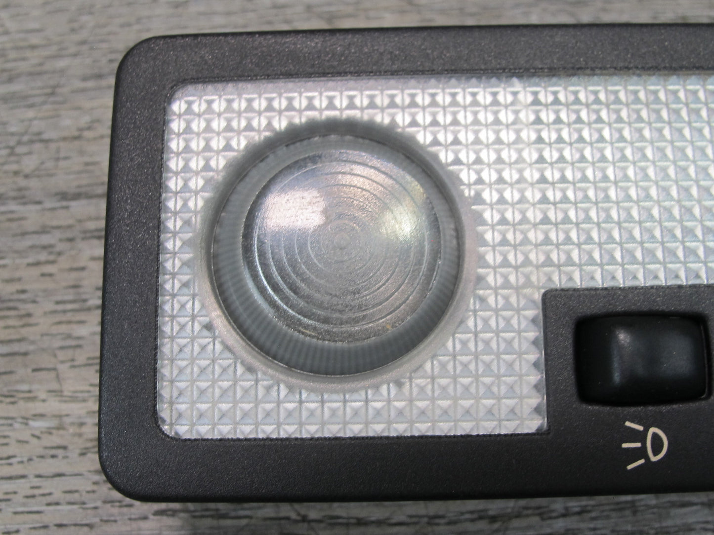 02-05 Ford Thunderbird Overhead Console Dome Reading Light Lamp OEM