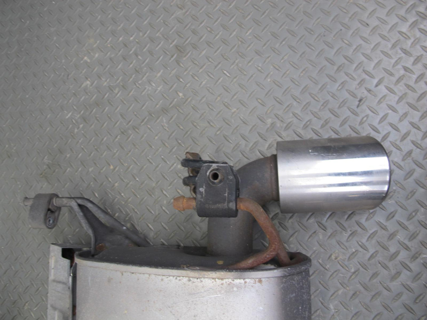 03-05 Nissan 350Z Z33 VQ35DE Rear Exhaust Muffler w Tips 46K Miles OEM