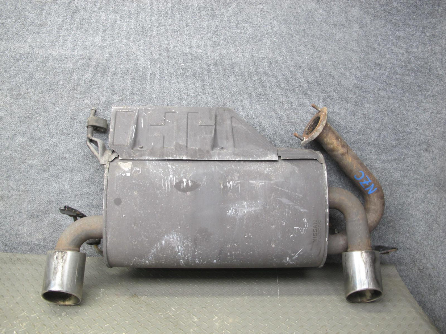 03-05 Nissan 350Z Z33 VQ35DE Rear Exhaust Muffler w Tips 46K Miles OEM