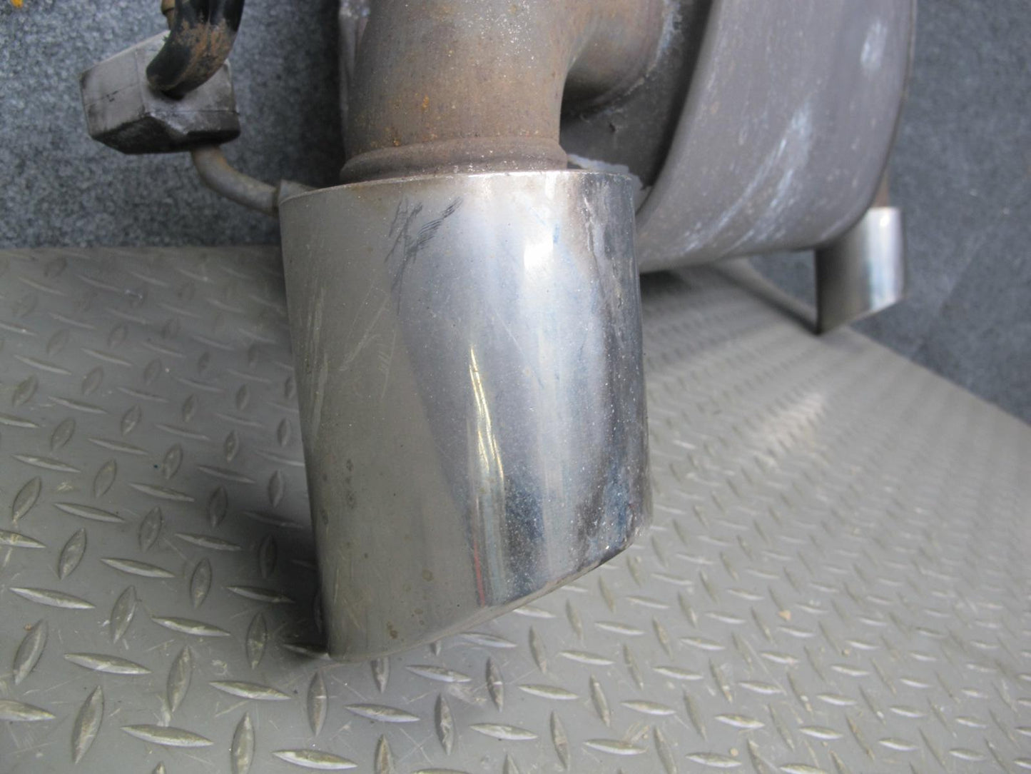 03-05 Nissan 350Z Z33 VQ35DE Rear Exhaust Muffler w Tips 46K Miles OEM