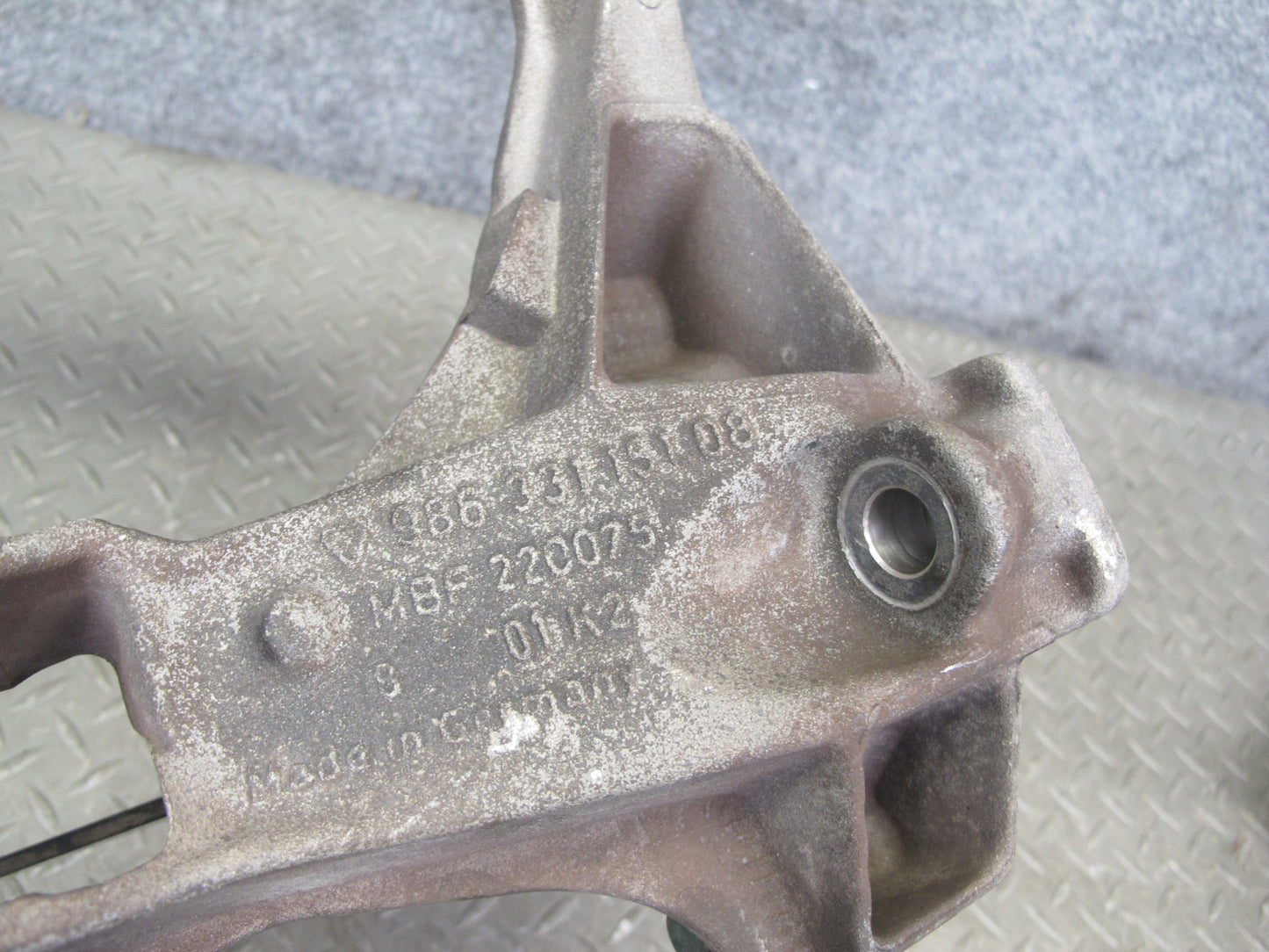 00-04 Porsche Boxster 986 M/T 6 Speed Transmission Subframe Mount Bracket Set
