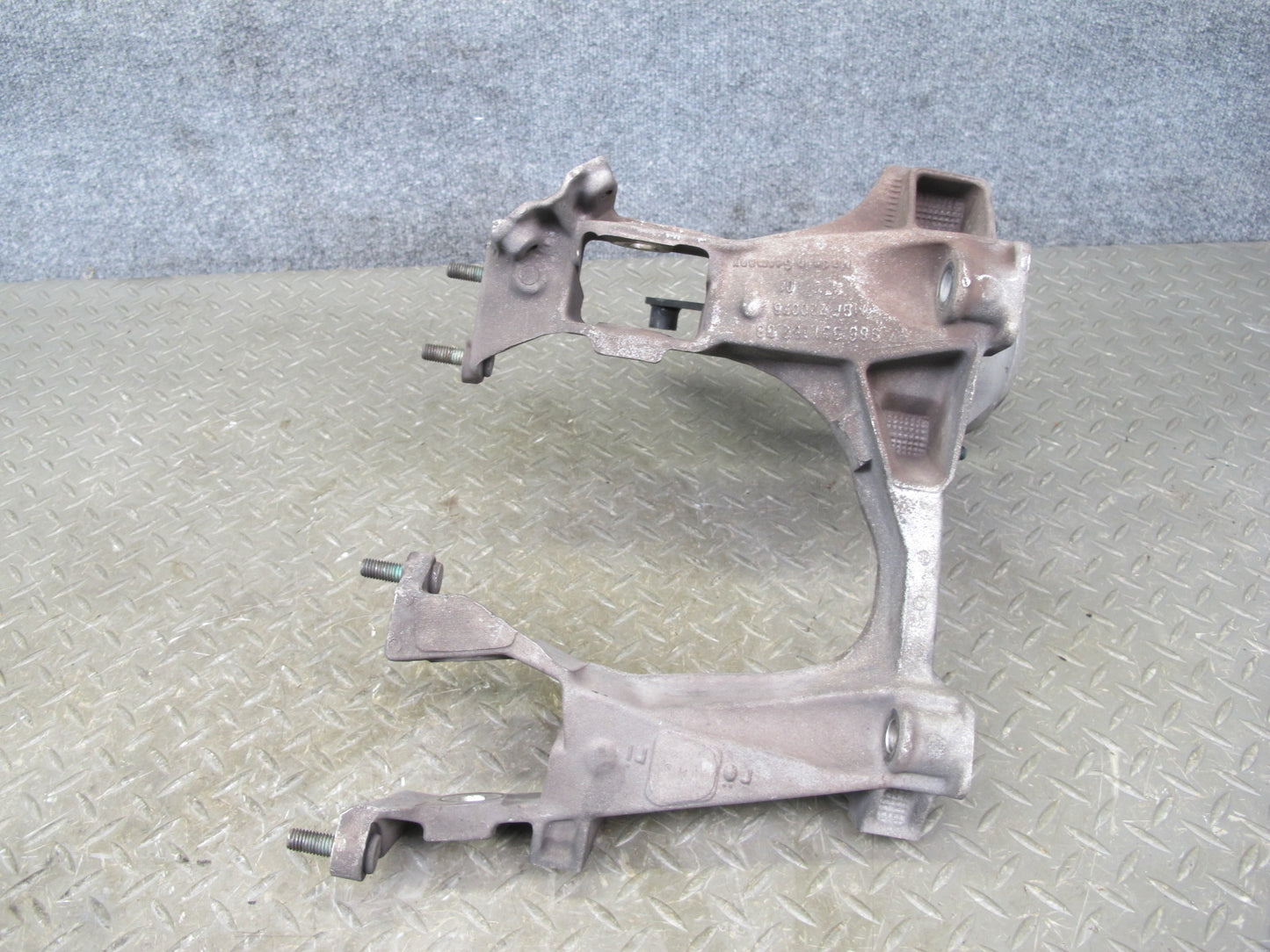 00-04 Porsche Boxster 986 M/T 6 Speed Transmission Subframe Mount Bracket Set