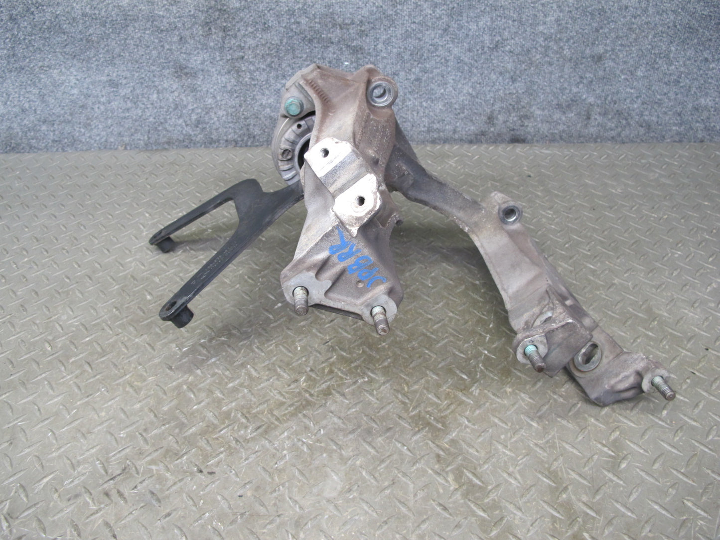 00-04 Porsche Boxster 986 M/T 6 Speed Transmission Subframe Mount Bracket Set