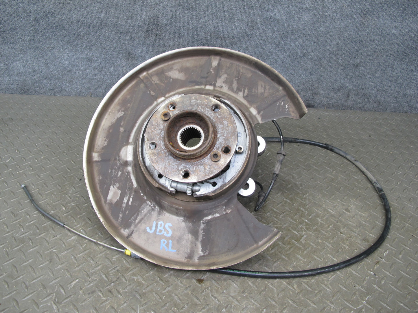 2006-2010 BMW E63 E64 M6 Rear Left Spindle Knuckle Wheel Hub Bearing OEM