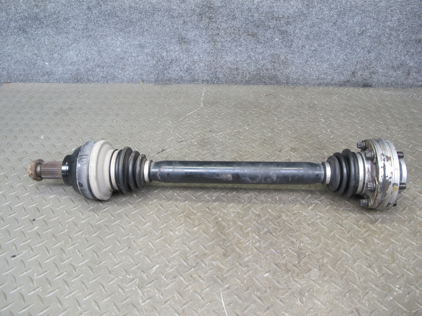 2006-2010 BMW E63 E64 M6 Rear Left or Right Suspension Axle Shaft 2282668