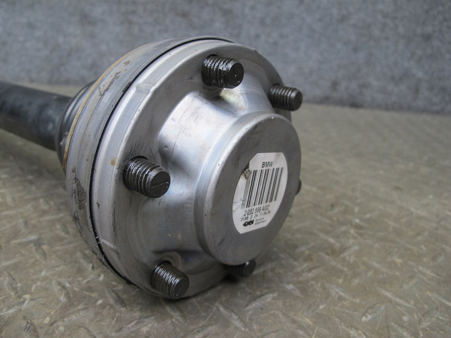 2006-2010 BMW E63 E64 M6 Rear Left or Right Suspension Axle Shaft 2282668