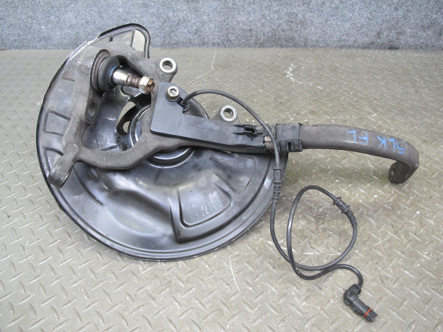 09-12 Mercedes R230 SL550 Front Left Spindle Knuckle Wheel Hub Bearing OEM