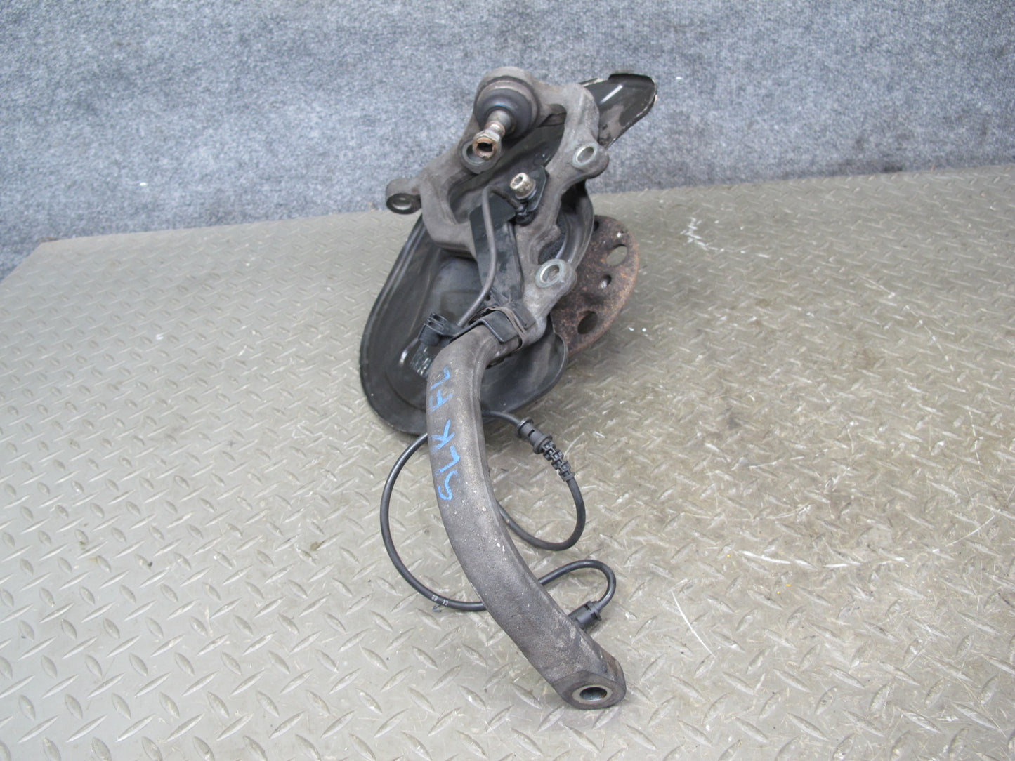 09-12 Mercedes R230 SL550 Front Left Spindle Knuckle Wheel Hub Bearing OEM