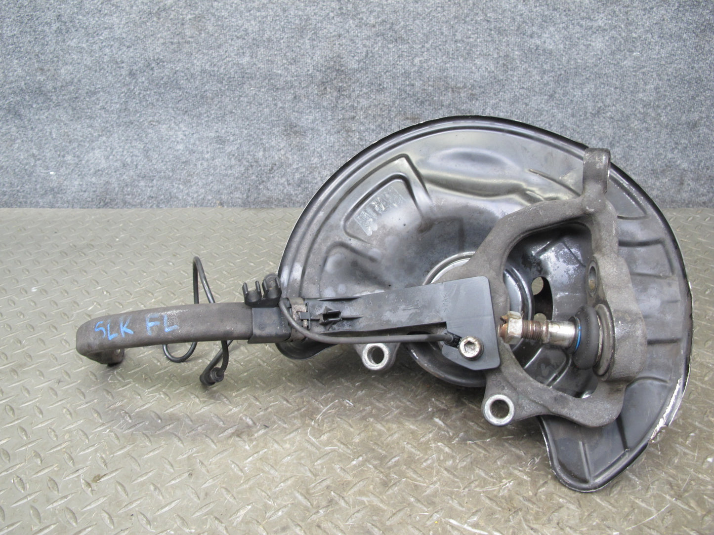 09-12 Mercedes R230 SL550 Front Left Spindle Knuckle Wheel Hub Bearing OEM