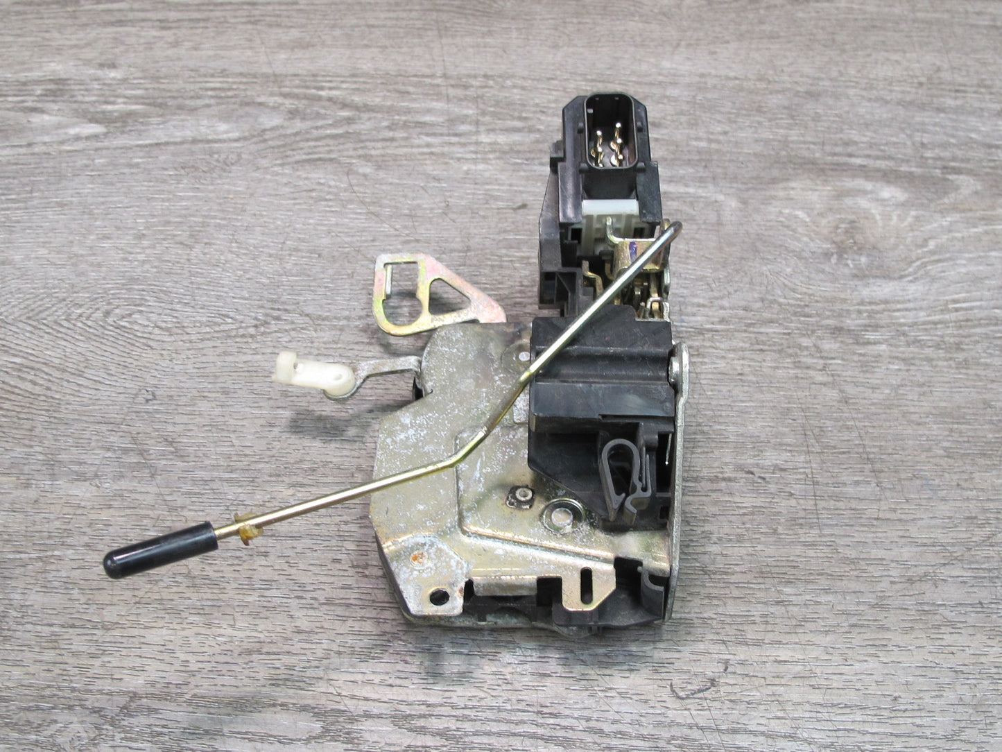 96-02 BMW E36/7 Z3 Right Passenger Door Lock Latch Actuator OEM