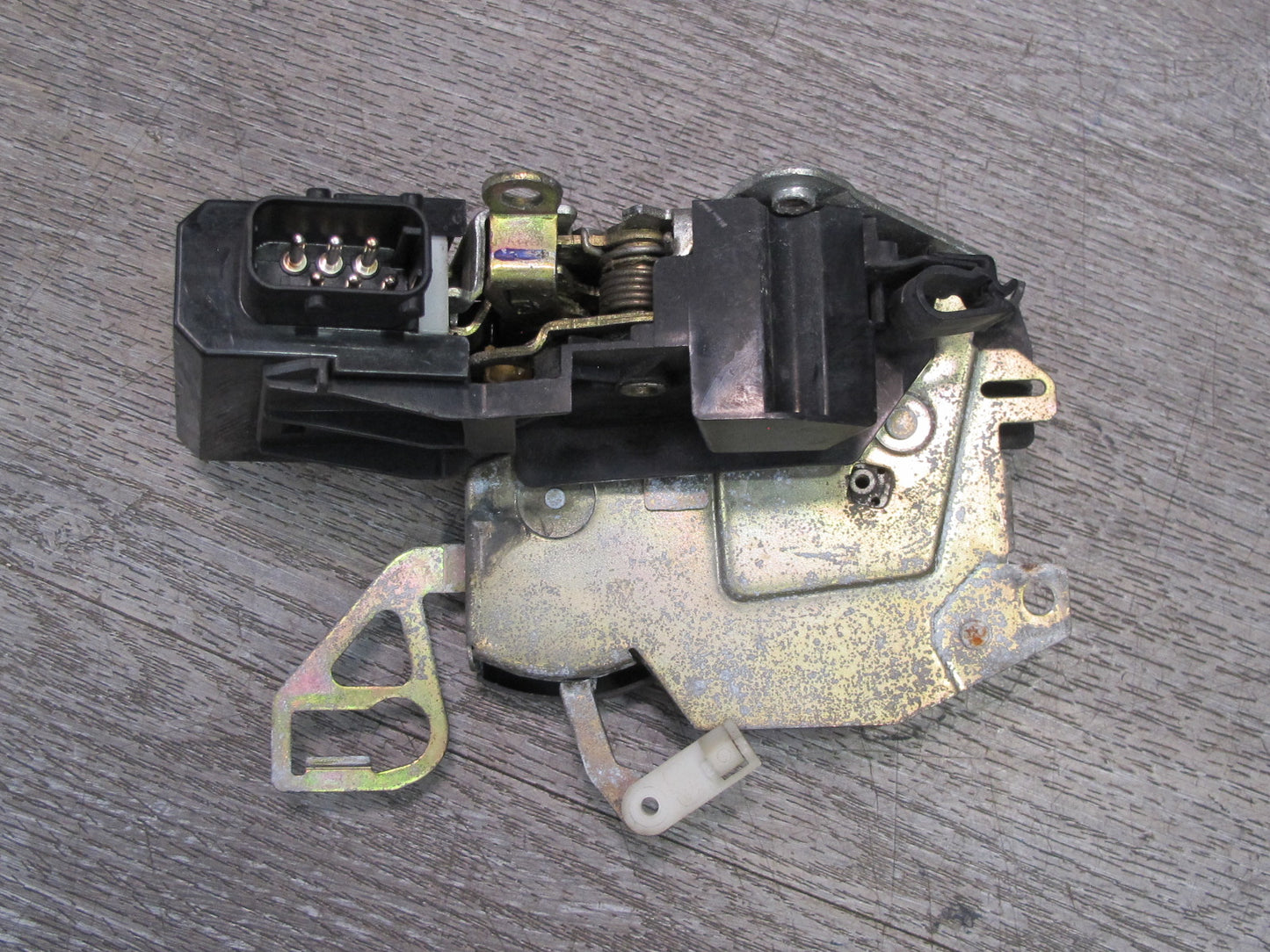 96-02 BMW E36/7 Z3 Right Passenger Door Lock Latch Actuator OEM