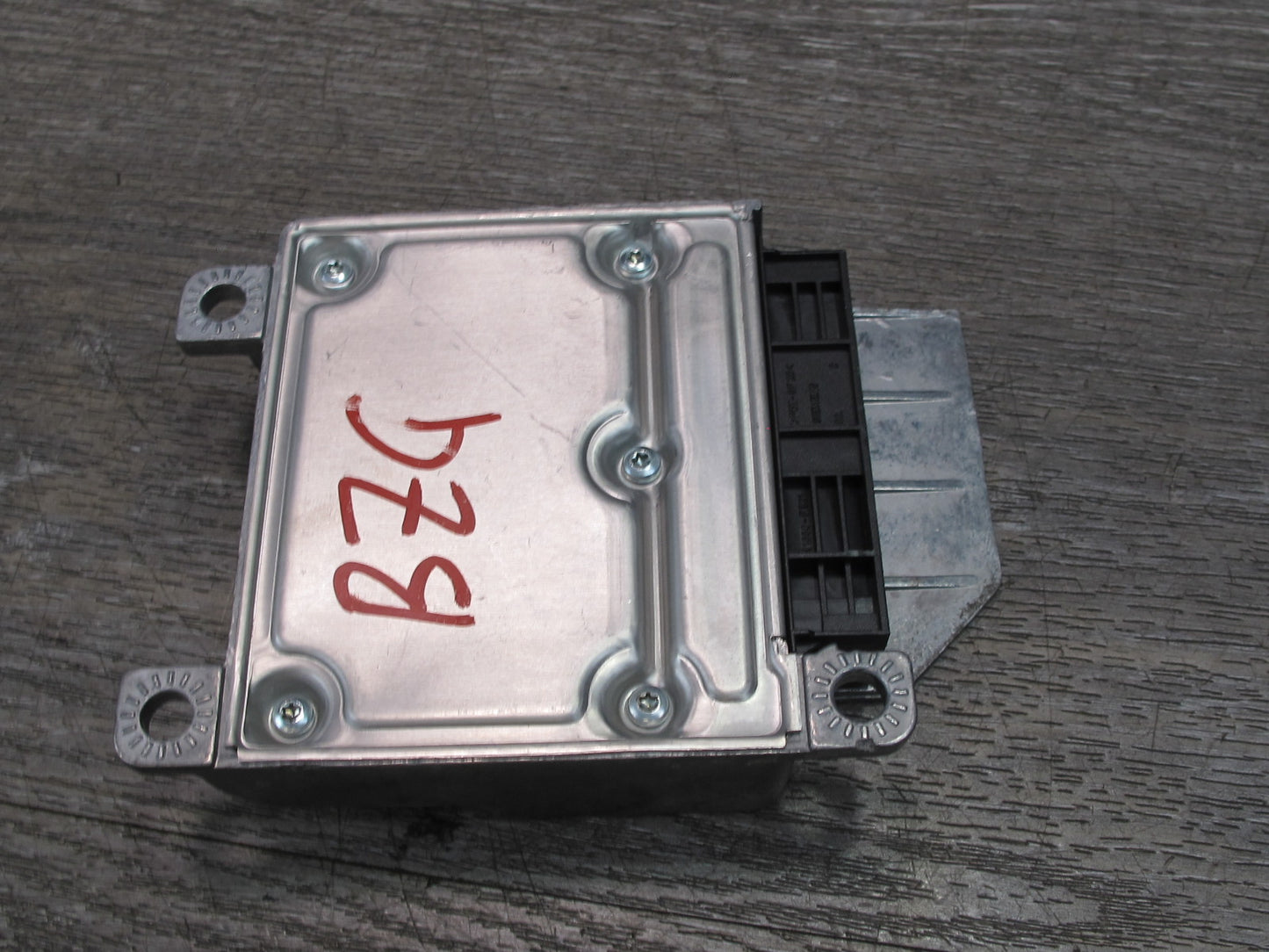 97-99 BMW Z3 E36 SRS AIRBAG SENSOR CONTROL MODULE 8374798 OEM