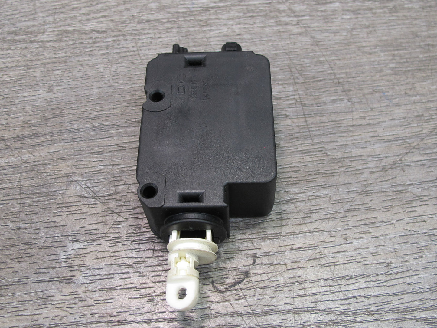 96-02 BMW E36/7 Z3 Rear Trunk Lid Lock Latch Actuator Motor 8361140 OEM