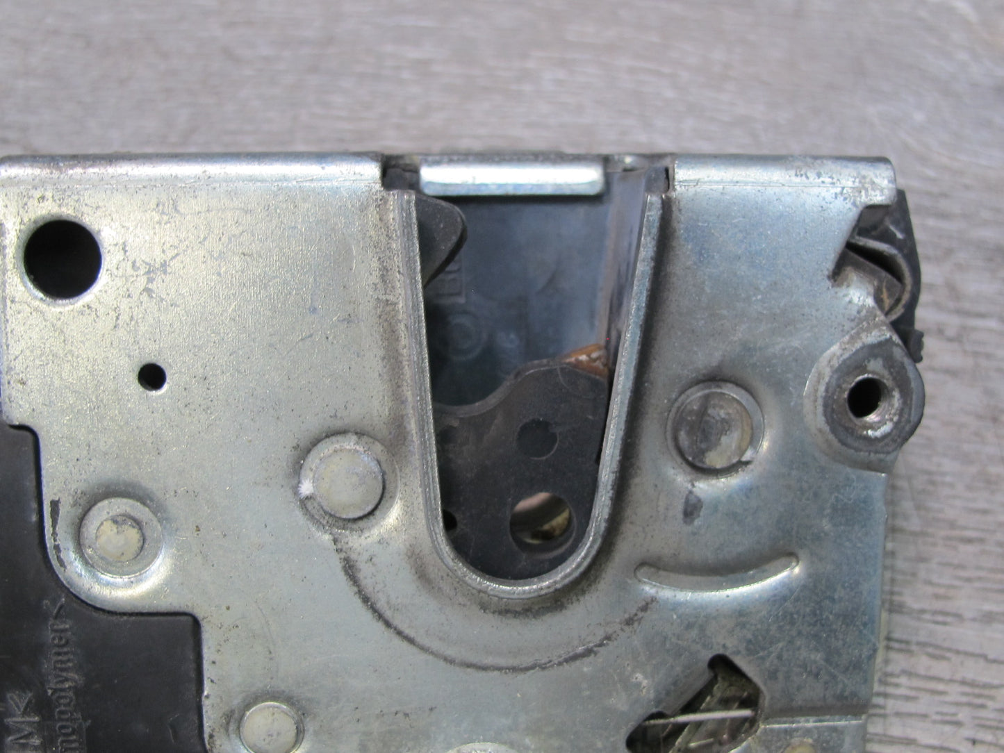 96-02 BMW E36/7 Z3 Left Driver Door Lock Latch Actuator 8397731 OEM